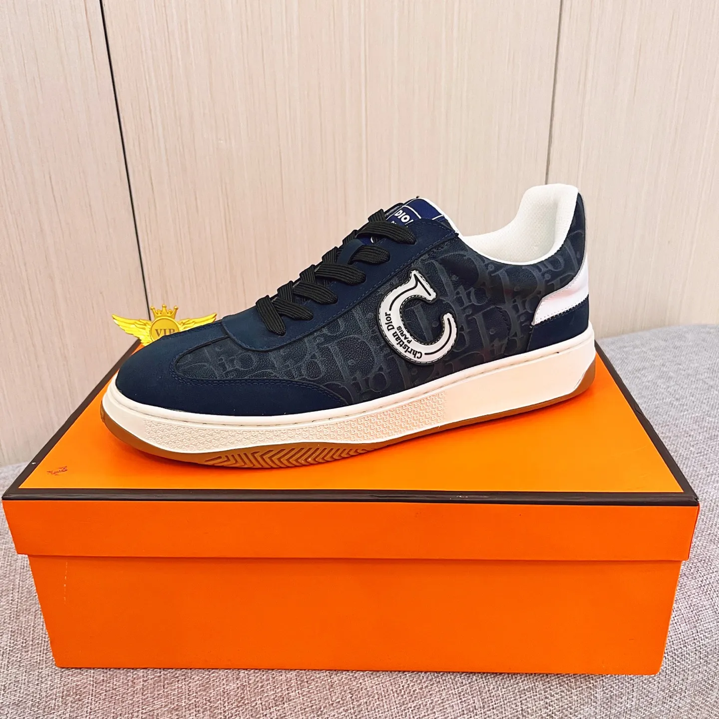 🚘🚘Factory batch 400💰[Dior]🔥Men's high-end brand of shoes official website 1:1 latest masterpiece: the upper is made of first-layer cowhide imported from Italy with a comfortable and breathable lining➕original non-slip and wear-resistant outsole🔥, making walking more convenient and comfortable! An exclusive new model, a stunning work, a beautiful 1:1 replica [color] compared to the official quality! Create a fashionable personality to set off your uniqueness! A must-have for trendy men! Classic🔥Size: 38-44 Color: 🔥Multiple colors available🔥.